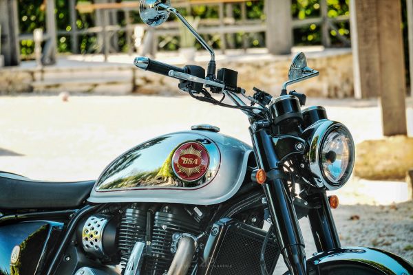 bsa-goldstar-650-french-retro-ride-selection-keegan-photographie-46B2A3155-E715-2BC6-42E2-D4B2ACDB6FE6.jpg
